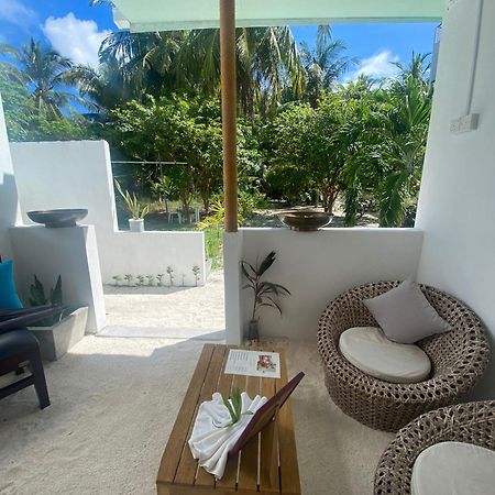 Отель Bliss Dhigurah Дигура Экстерьер фото