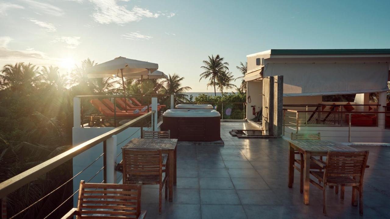 Отель Bliss Dhigurah Дигура Экстерьер фото