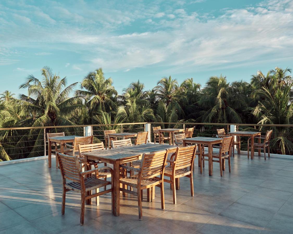 Отель Bliss Dhigurah Дигура Экстерьер фото