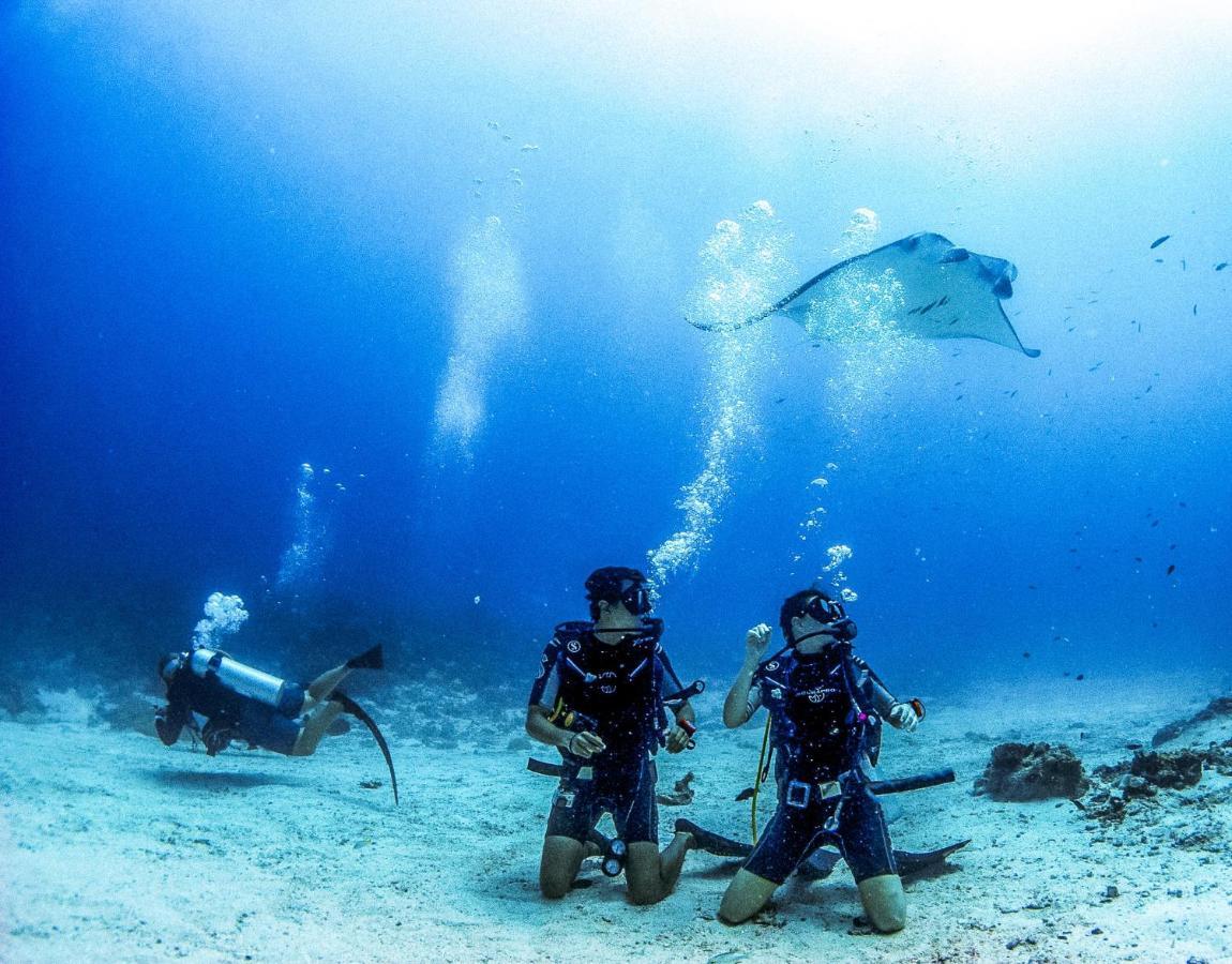 Отель Bliss Dhigurah Дигура Экстерьер фото